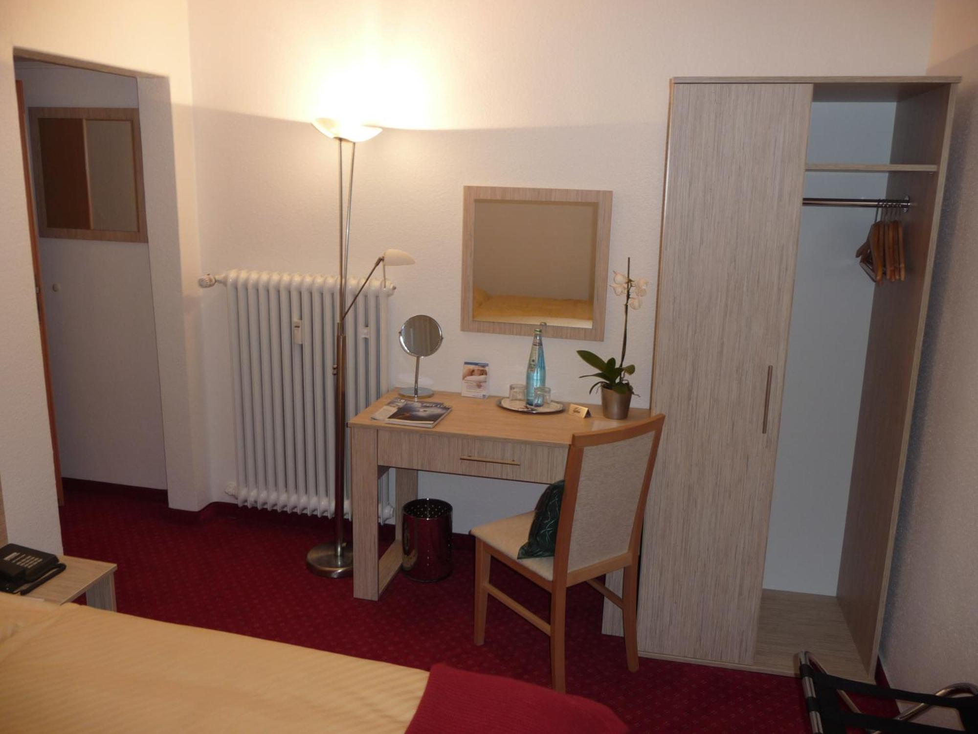 Hotel Sechzehn Leverkusen Luaran gambar
