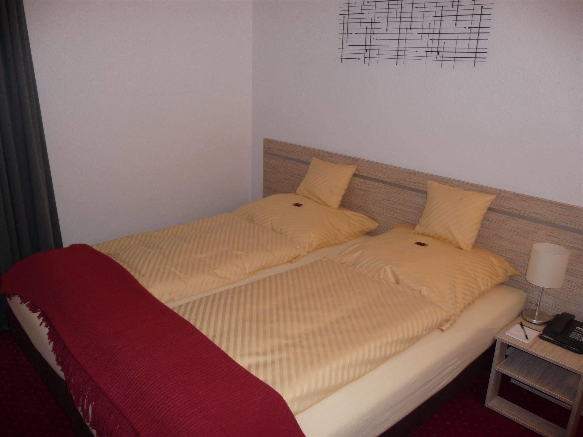 Hotel Sechzehn Leverkusen Luaran gambar